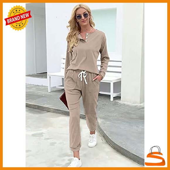 Soft Fleece Lounge Set with Pockets, Button Down Top & Drawstring Pants - Picture 4 of 8